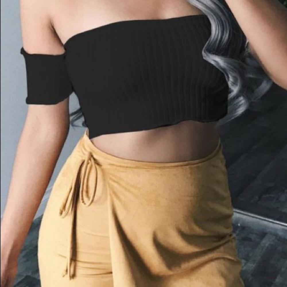 Black off the shoulder crop